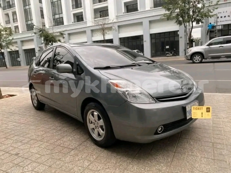 Big with watermark toyota prius kampong speu province chbar mon 8571