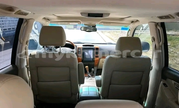 Buy Used Toyota Highlander White Car in Kep in Kep Province Buy Used Toyota Highlander White Car in Kep in Kep Province