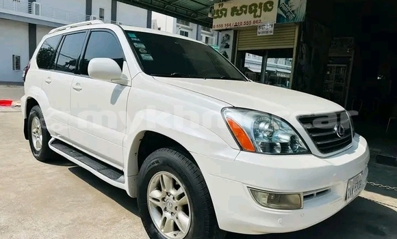 Buy Used Toyota Highlander White Car in Kep in Kep Province Buy Used Toyota Highlander White Car in Kep in Kep Province