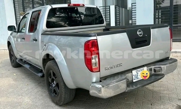 Buy Used Nissan Frontier Black Car in Chbar Mon in Kampong Speu Province Buy Used Nissan Frontier Black Car in Chbar Mon in Kampong Speu Province