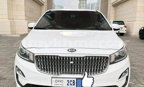 Buy Used Kia Carnival White Car in Chbar Mon in Kampong Speu Province Buy Used Kia Carnival White Car in Chbar Mon in Kampong Speu Province