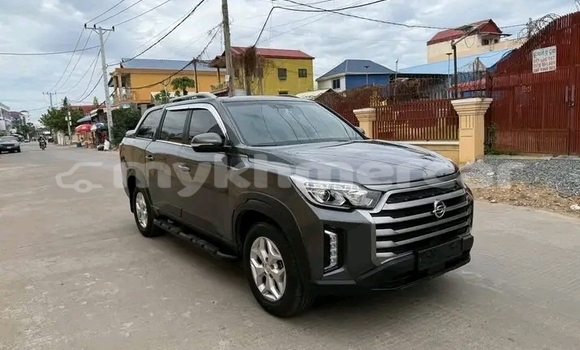 Buy Used SsangYong Rexton Black Car in Chbar Mon in Kampong Speu Province Buy Used SsangYong Rexton Black Car in Chbar Mon in Kampong Speu Province