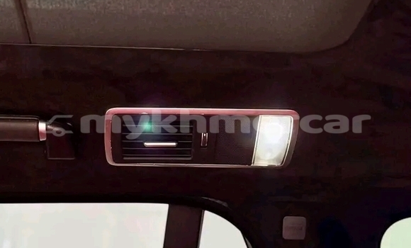 Buy Used Range Rover Evoque Black Car in Chbar Mon in Kampong Speu Province Buy Used Range Rover Evoque Black Car in Chbar Mon in Kampong Speu Province