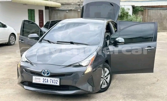 Buy Used Toyota Prius Other Car in Chbar Mon in Kampong Speu Province Buy Used Toyota Prius Other Car in Chbar Mon in Kampong Speu Province