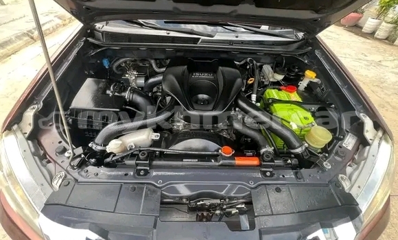 Buy Used Isuzu MU-X Other Car in Chbar Mon in Kampong Speu Province Buy Used Isuzu MU-X Other Car in Chbar Mon in Kampong Speu Province