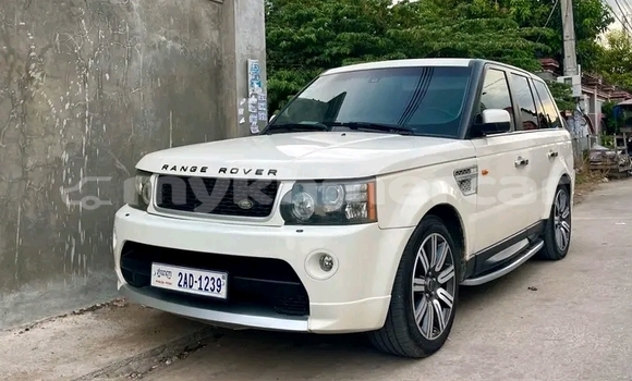 Buy Used Range Rover Range Rover White Car in Chbar Mon in Kampong Speu Province Buy Used Range Rover Range Rover White Car in Chbar Mon in Kampong Speu Province