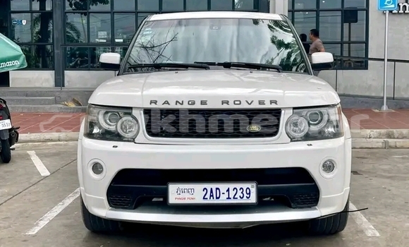 Buy Used Range Rover Range Rover White Car in Chbar Mon in Kampong Speu Province Buy Used Range Rover Range Rover White Car in Chbar Mon in Kampong Speu Province