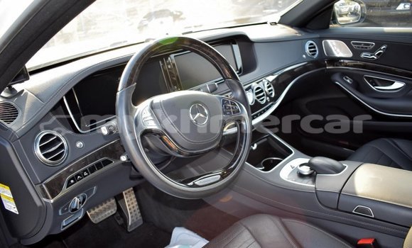 Buy Used Mercedes-Benz S–Class White Car in Import - Dubai in Kampot Province Buy Used Mercedes-Benz S–Class White Car in Import - Dubai in Kampot Province