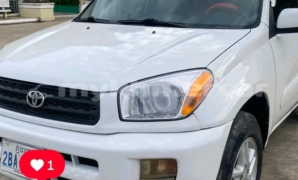 Buy Used Toyota RAV4 White Car in Cheom Ksan in Preah Vihear Province Buy Used Toyota RAV4 White Car in Cheom Ksan in Preah Vihear Province