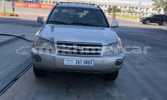 Acheter Occasion Voiture Toyota Highlander Autre à Chbar Mon, Kampong Speu Province Acheter Occasion Voiture Toyota Highlander Autre à Chbar Mon, Kampong Speu Province