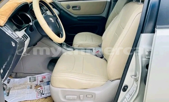 Buy Used Toyota Highlander Other Car in DΔm ThnΔm in Kampot Province Buy Used Toyota Highlander Other Car in DΔm ThnΔm in Kampot Province