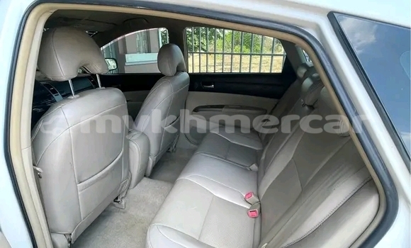 Buy Used Toyota Prius White Car in Cheom Ksan in Preah Vihear Province Buy Used Toyota Prius White Car in Cheom Ksan in Preah Vihear Province