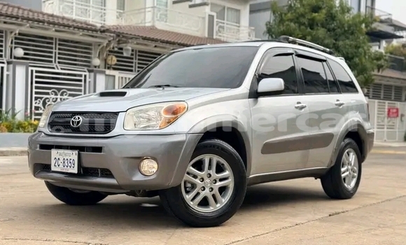 Buy Used Toyota RAV4 Other Car in Chbar Mon in Kampong Speu Province Buy Used Toyota RAV4 Other Car in Chbar Mon in Kampong Speu Province