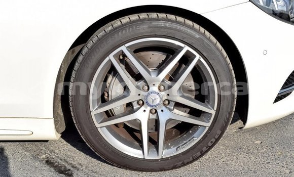 Buy Used Mercedes-Benz S–Class White Car in Import - Dubai in Kampot Province Buy Used Mercedes-Benz S–Class White Car in Import - Dubai in Kampot Province