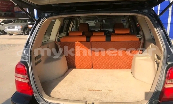 Buy Used Toyota Highlander Black Car in Chbar Mon in Kampong Speu Province Buy Used Toyota Highlander Black Car in Chbar Mon in Kampong Speu Province
