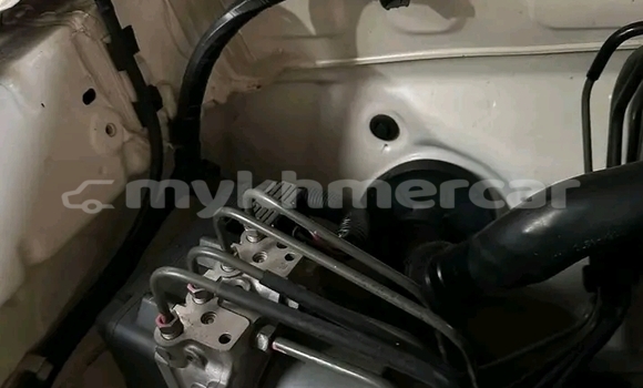 Acheter Occasion Voiture Toyota Tacoma Blanc à Cheom Ksan, Preah Vihear Province Acheter Occasion Voiture Toyota Tacoma Blanc à Cheom Ksan, Preah Vihear Province