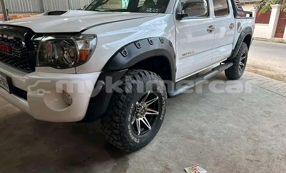 Acheter Occasion Voiture Toyota Tacoma Blanc à Cheom Ksan, Preah Vihear Province Acheter Occasion Voiture Toyota Tacoma Blanc à Cheom Ksan, Preah Vihear Province