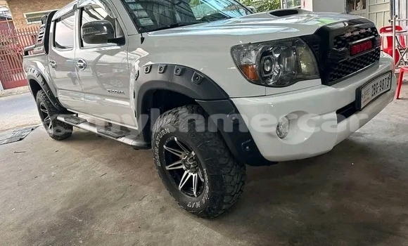 Acheter Occasion Voiture Toyota Tacoma Blanc à Cheom Ksan, Preah Vihear Province Acheter Occasion Voiture Toyota Tacoma Blanc à Cheom Ksan, Preah Vihear Province