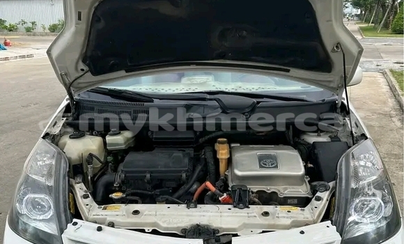 Acheter Occasion Voiture Toyota Prius Blanc à Khemarak Phoumin, Koh Kong Province Acheter Occasion Voiture Toyota Prius Blanc à Khemarak Phoumin, Koh Kong Province