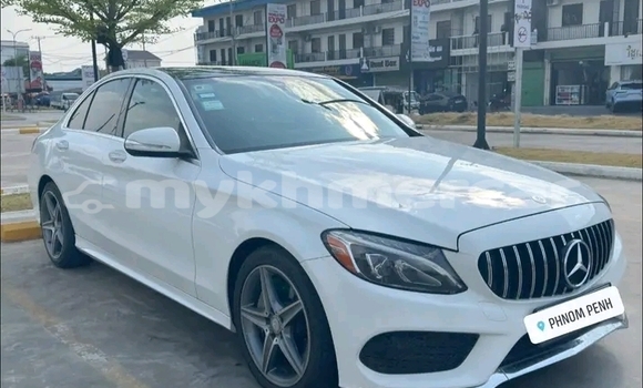 Buy Used Mercedes-Benz AMG GLE Coupe White Car in Kampong Cham in Kampong Cham Province Buy Used Mercedes-Benz AMG GLE Coupe White Car in Kampong Cham in Kampong Cham Province