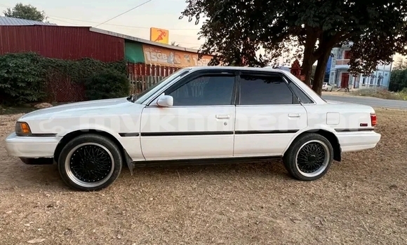 Buy Used Toyota Camry White Car in Kratié in Kratié Province Buy Used Toyota Camry White Car in Kratié in Kratié Province