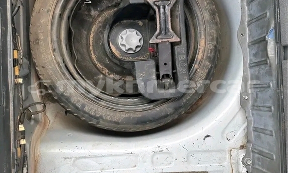 Buy Used Toyota Prius White Car in Koulen in Preah Vihear Province Buy Used Toyota Prius White Car in Koulen in Preah Vihear Province