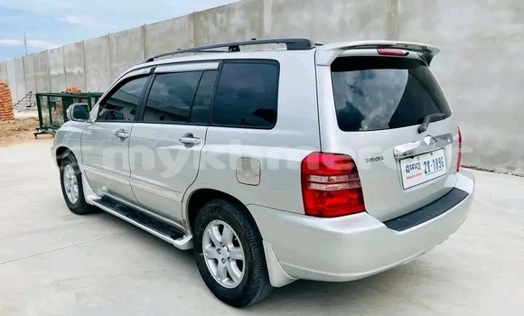Buy Used Toyota Highlander Other Car in Chbar Mon in Kampong Speu Province Buy Used Toyota Highlander Other Car in Chbar Mon in Kampong Speu Province