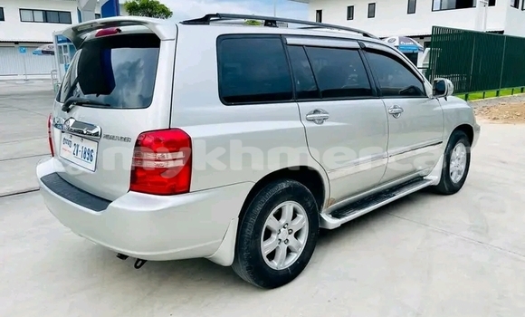Buy Used Toyota Highlander Other Car in Chbar Mon in Kampong Speu Province Buy Used Toyota Highlander Other Car in Chbar Mon in Kampong Speu Province
