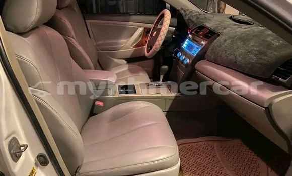 Acheter Occasion Voiture Toyota Camry Blanc à Khemarak Phoumin, Koh Kong Province Acheter Occasion Voiture Toyota Camry Blanc à Khemarak Phoumin, Koh Kong Province