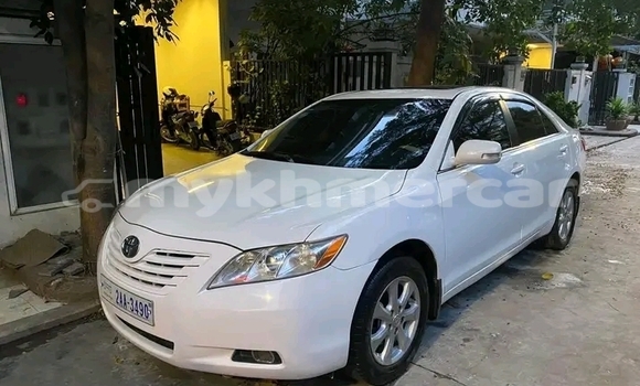 Acheter Occasion Voiture Toyota Camry Blanc à Khemarak Phoumin, Koh Kong Province Acheter Occasion Voiture Toyota Camry Blanc à Khemarak Phoumin, Koh Kong Province
