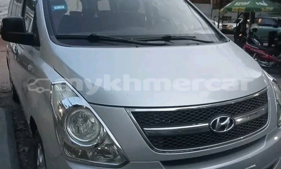 Buy Used Hyundai Starex Other Car in Chbar Mon in Kampong Speu Province Buy Used Hyundai Starex Other Car in Chbar Mon in Kampong Speu Province