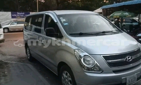 Buy Used Hyundai Starex Other Car in Chbar Mon in Kampong Speu Province Buy Used Hyundai Starex Other Car in Chbar Mon in Kampong Speu Province