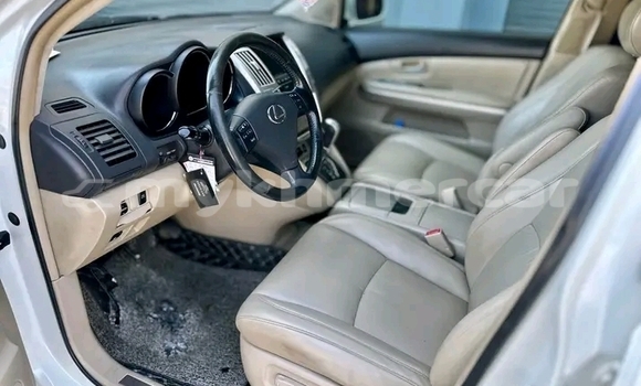 ទិញ បានប្រើ Lexus LX 450 White ឡាន} ក្នុង Chbar Mon ក្នុង Kampong Speu Province ទិញ បានប្រើ Lexus LX 450 White ឡាន} ក្នុង Chbar Mon ក្នុង Kampong Speu Province