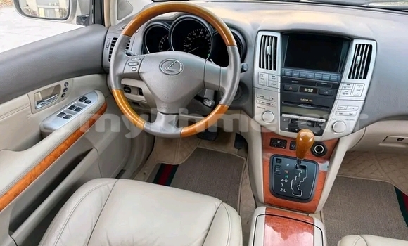 Buy Used Lexus ES 300 Other Car in Battambang in Battambang Province