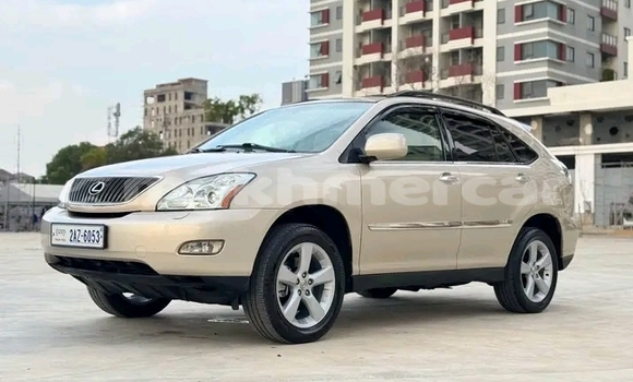 Buy Used Lexus ES 300 Other Car in Battambang in Battambang Province Buy Used Lexus ES 300 Other Car in Battambang in Battambang Province