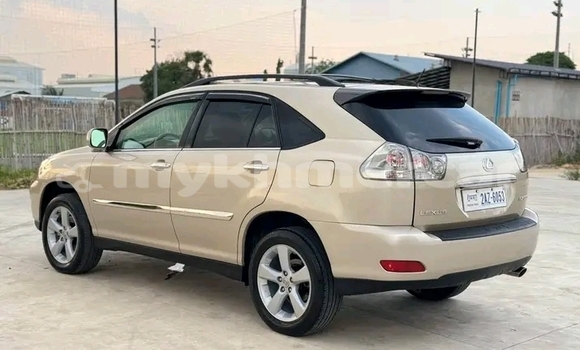 Buy Used Lexus ES 300 Other Car in Battambang in Battambang Province Buy Used Lexus ES 300 Other Car in Battambang in Battambang Province