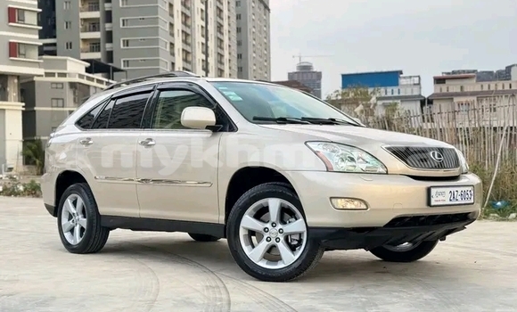 Buy Used Lexus ES 300 Other Car in Battambang in Battambang Province Buy Used Lexus ES 300 Other Car in Battambang in Battambang Province