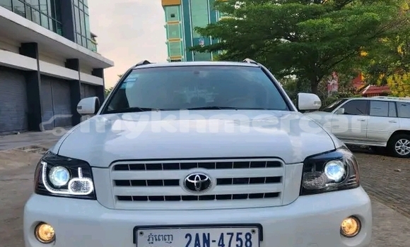 ទិញ បានប្រើ Toyota Highlander White ឡាន} ក្នុង Chbar Mon ក្នុង Kampong Speu Province ទិញ បានប្រើ Toyota Highlander White ឡាន} ក្នុង Chbar Mon ក្នុង Kampong Speu Province