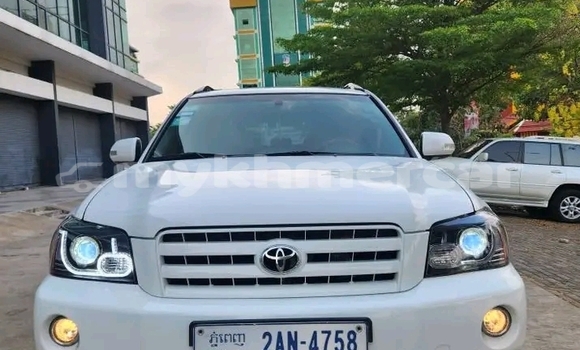 ទិញ បានប្រើ Toyota Highlander White ឡាន} ក្នុង Chbar Mon ក្នុង Kampong Speu Province ទិញ បានប្រើ Toyota Highlander White ឡាន} ក្នុង Chbar Mon ក្នុង Kampong Speu Province
