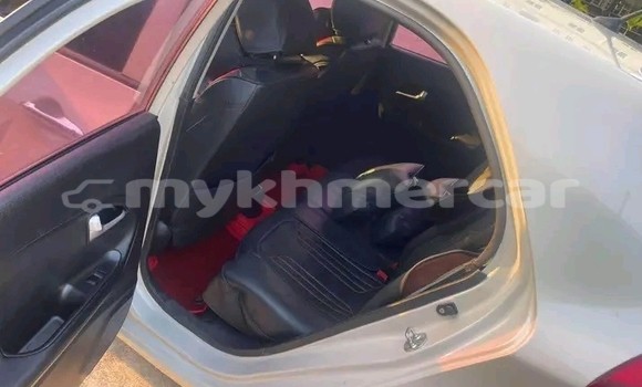 ទិញ បានប្រើ Kia Morning White ឡាន} ក្នុង Chbar Mon ក្នុង Kampong Speu Province ទិញ បានប្រើ Kia Morning White ឡាន} ក្នុង Chbar Mon ក្នុង Kampong Speu Province