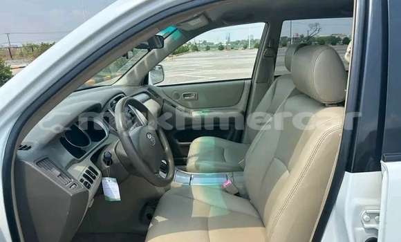 ទិញ បានប្រើ Toyota Highlander White ឡាន} ក្នុង Amleang ក្នុង Kampong Speu Province ទិញ បានប្រើ Toyota Highlander White ឡាន} ក្នុង Amleang ក្នុង Kampong Speu Province