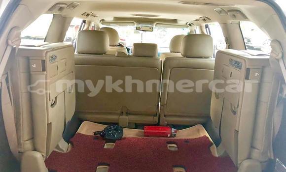 Acheter Occasion Voiture Toyota Land Cruiser Prado Blanc à Phnom Penh, Phnom Penh Acheter Occasion Voiture Toyota Land Cruiser Prado Blanc à Phnom Penh, Phnom Penh