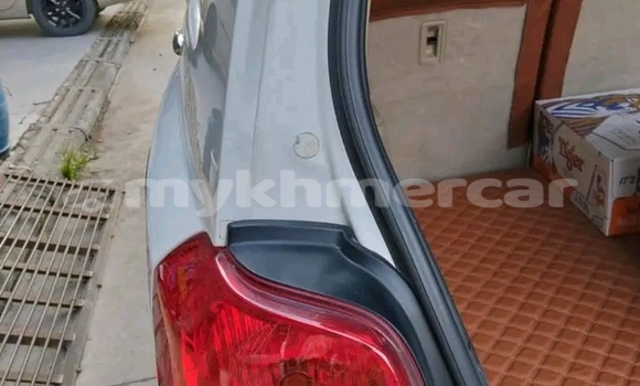 ទិញ បានប្រើ Toyota Highlander White ឡាន} ក្នុង Phnom Srok ក្នុង Banteay Meanchey Province ទិញ បានប្រើ Toyota Highlander White ឡាន} ក្នុង Phnom Srok ក្នុង Banteay Meanchey Province