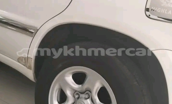 ទិញ បានប្រើ Toyota Highlander White ឡាន} ក្នុង Phnom Srok ក្នុង Banteay Meanchey Province ទិញ បានប្រើ Toyota Highlander White ឡាន} ក្នុង Phnom Srok ក្នុង Banteay Meanchey Province