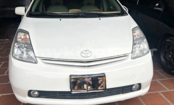 Buy Used Toyota Prius White Car in Phnom Penh in Phnom Penh Buy Used Toyota Prius White Car in Phnom Penh in Phnom Penh