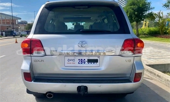 Buy Used Toyota Land Cruiser Other Car in Phanomsok in Oddar Meanchey Province Buy Used Toyota Land Cruiser Other Car in Phanomsok in Oddar Meanchey Province