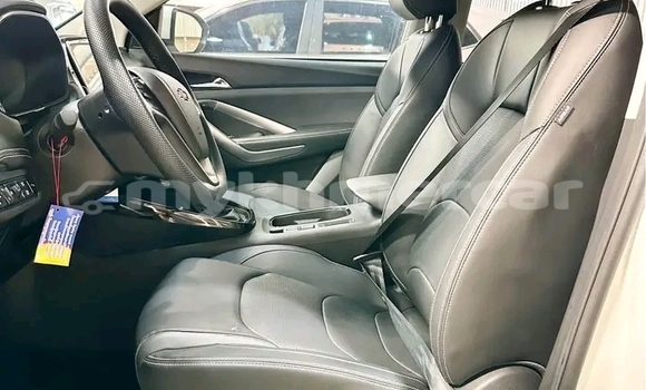 Buy Used Chevrolet Captiva White Car in Moung Ruessei in Battambang Province Buy Used Chevrolet Captiva White Car in Moung Ruessei in Battambang Province