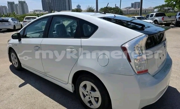 Buy Used Toyota Prius White Car in Khemarak Phoumin in Koh Kong Province Buy Used Toyota Prius White Car in Khemarak Phoumin in Koh Kong Province