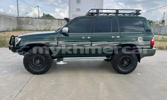 Buy Used Toyota Land Cruiser Other Car in Kratié in Kratié Province Buy Used Toyota Land Cruiser Other Car in Kratié in Kratié Province