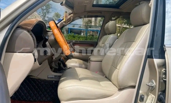 Buy Used Lexus LX 570 Other Car in Khลญm Srรกng in Kampong Speu Province Buy Used Lexus LX 570 Other Car in Khลญm Srรกng in Kampong Speu Province